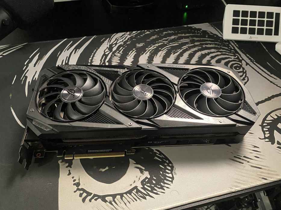 Rtx 3070 ti asus rog strix