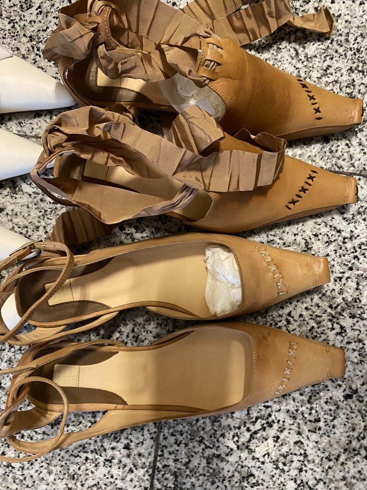 Stiletos /sandalias novos