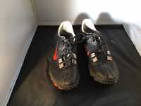 Sapatilhas Nike pretas e laranja T38
