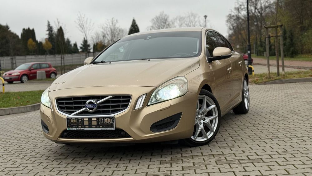 Volvo S60 Volvo S60 Led CarPlay Aktywny Wydech Grz.Fotele Mały przebieg