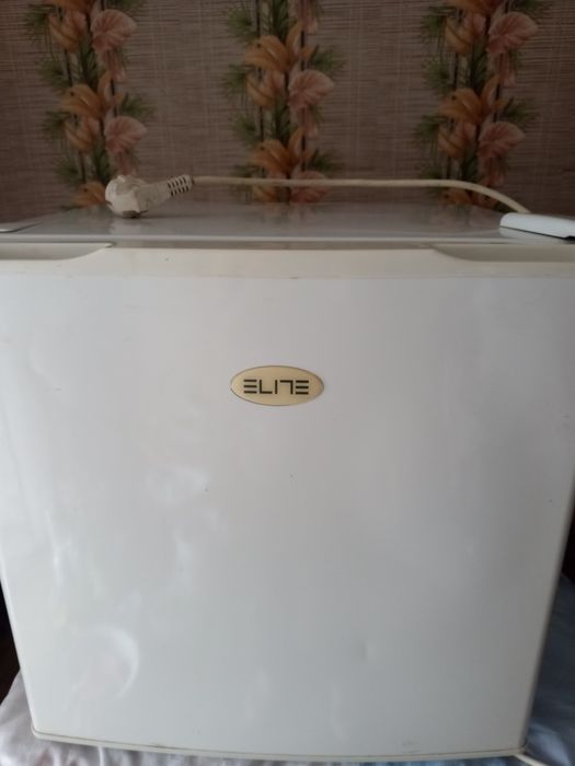 Продам холодильник б/у в рабочем состоянии