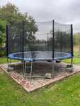 Trampolina ogrodowa
