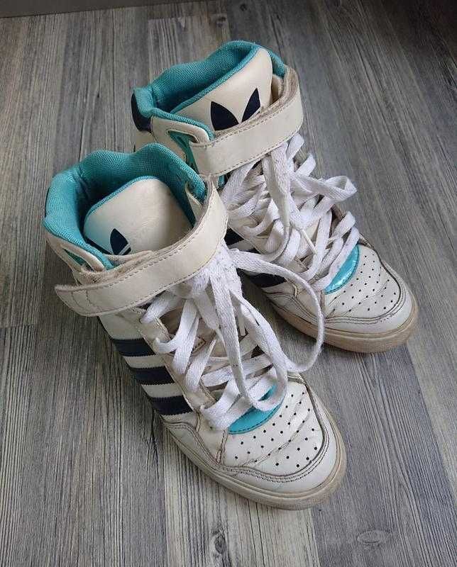 Сникерсы  adidas р.37/38 кеды кроссовки