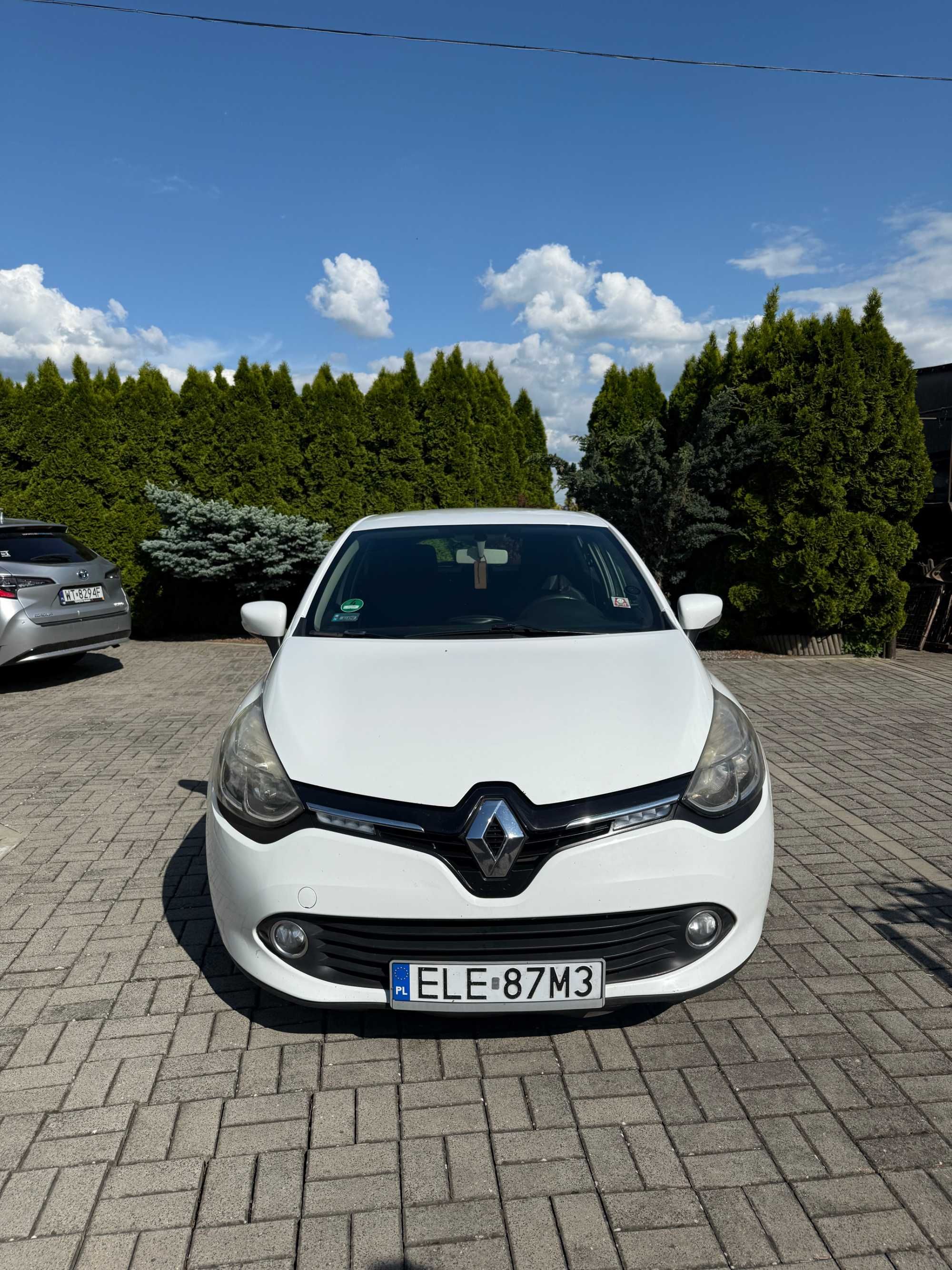Renault Clio IV 1.5 dCi • 2014 • Diesel • 90 KM • Biały • Bezwypadkowy