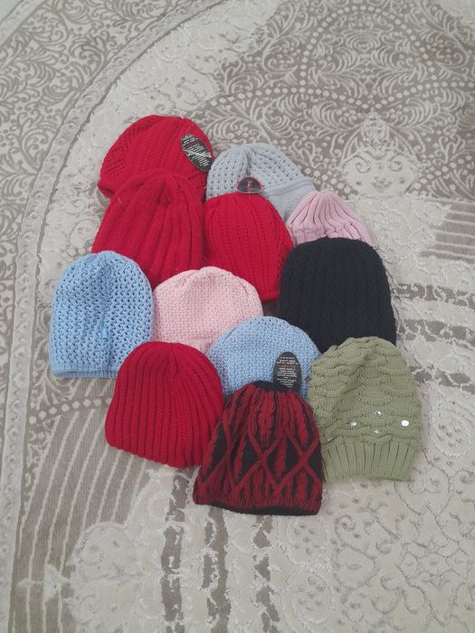 Шапки женские теплые