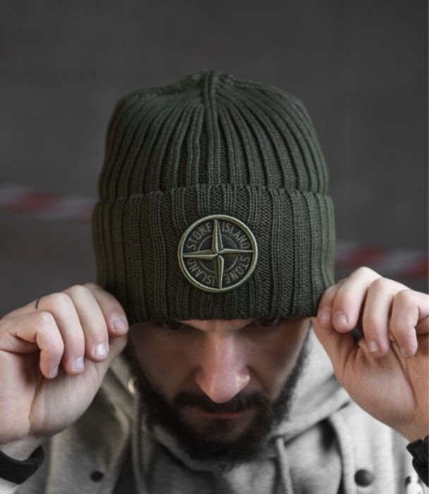 Нова шапка  Stone Island з логотипом зелена