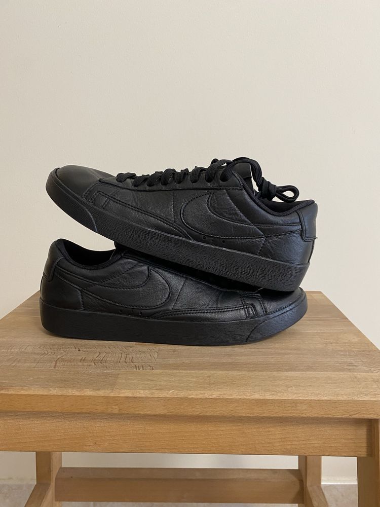 Nike Blazer Low LE Pretas