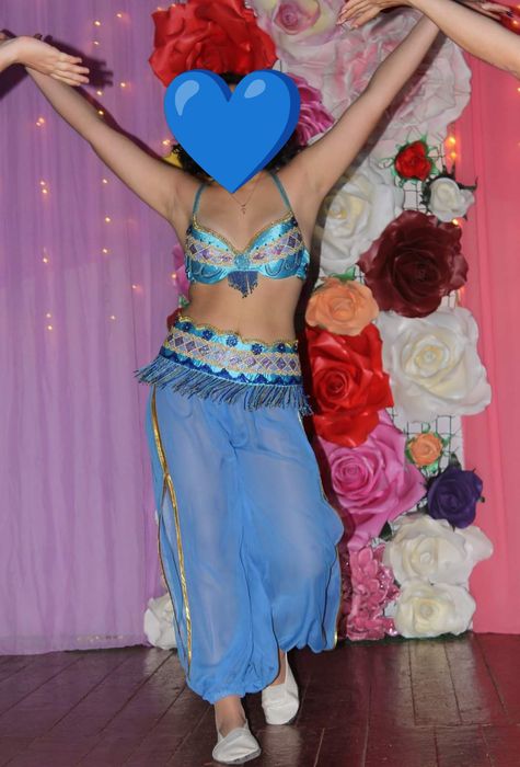 Східні танці. Восточні костюми. Костюм для східних танців