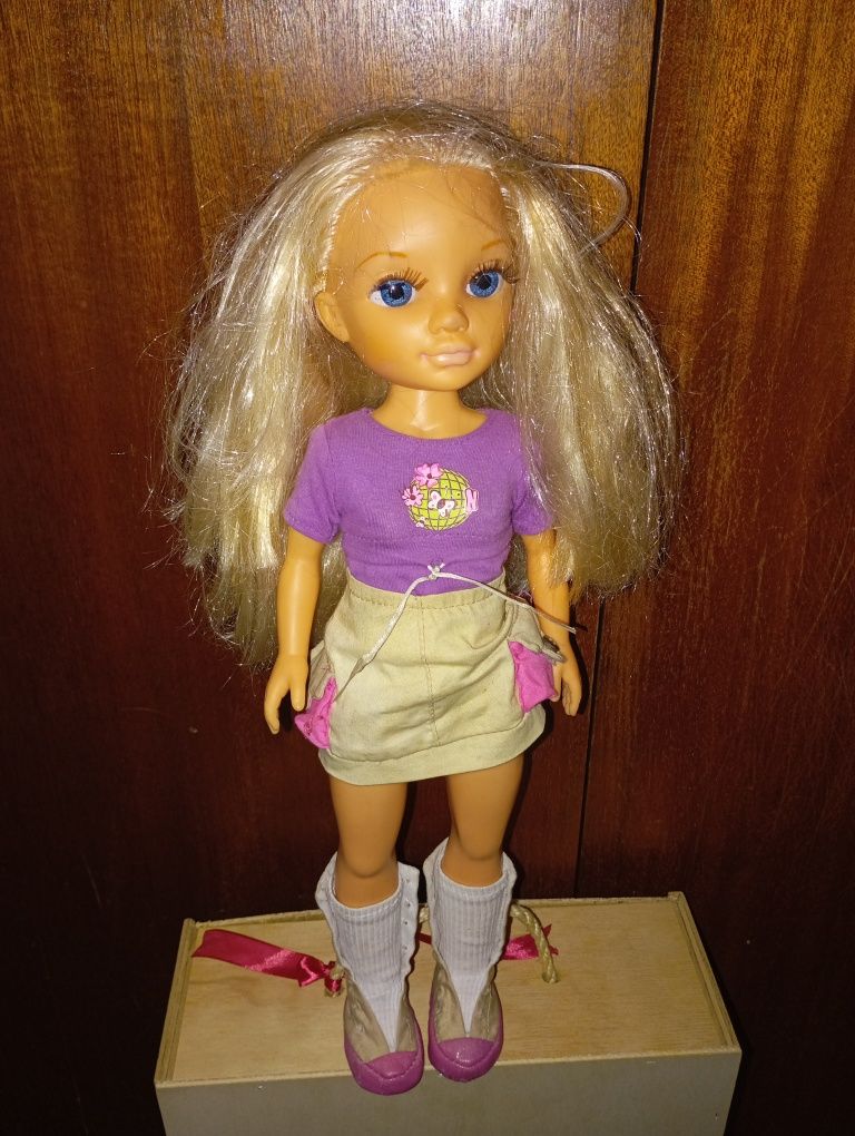 Nancy boneca com roupa
