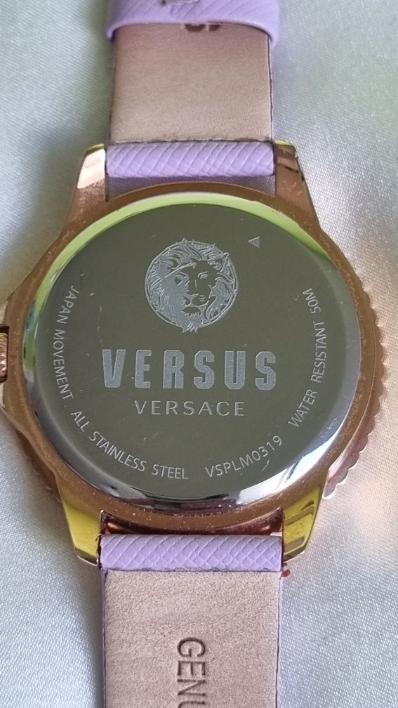 Fioletowy zegarek Versus Versace