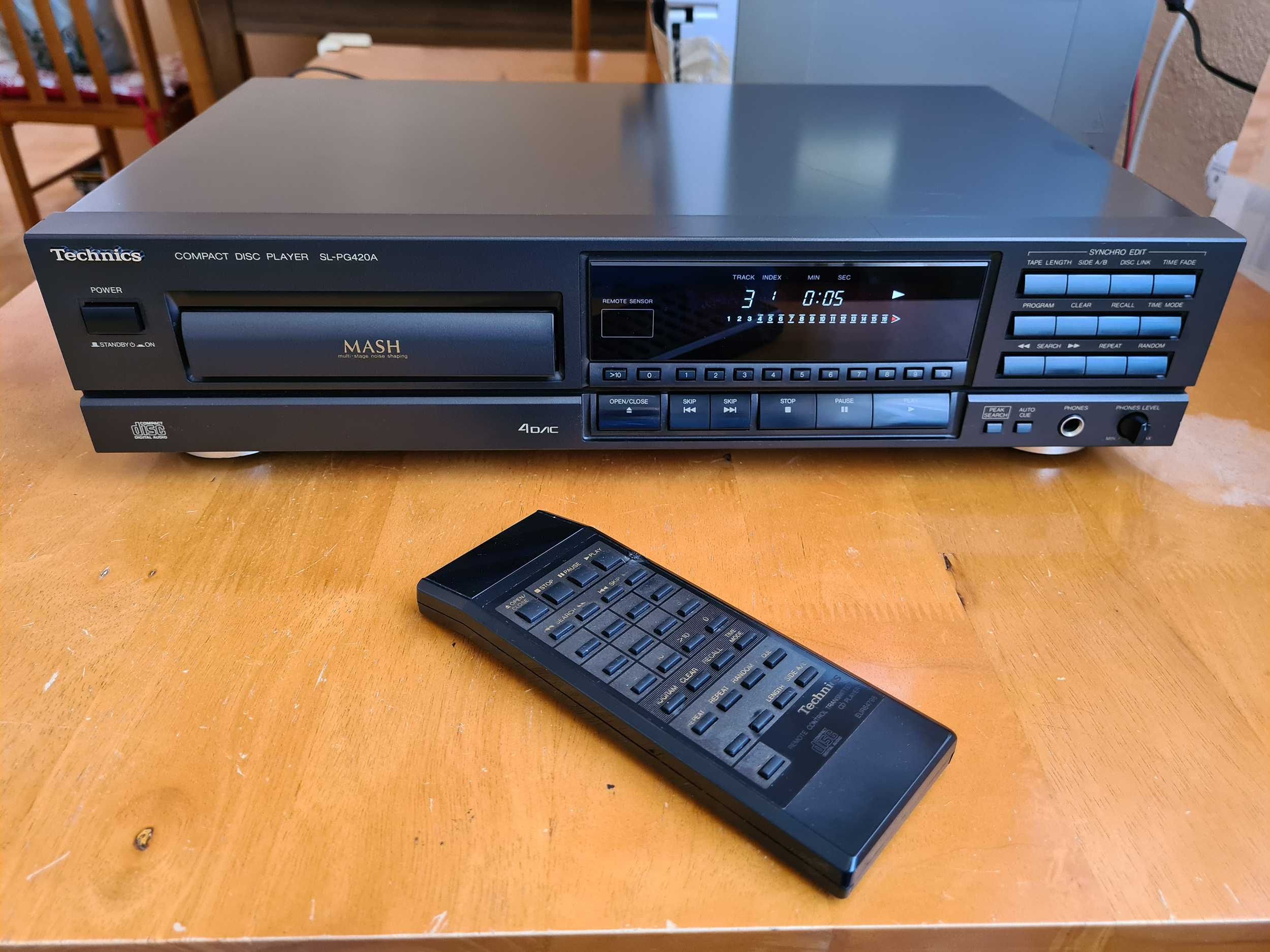 Odtwarzacz Technics CD Player SL-PG420A pilot sprawny