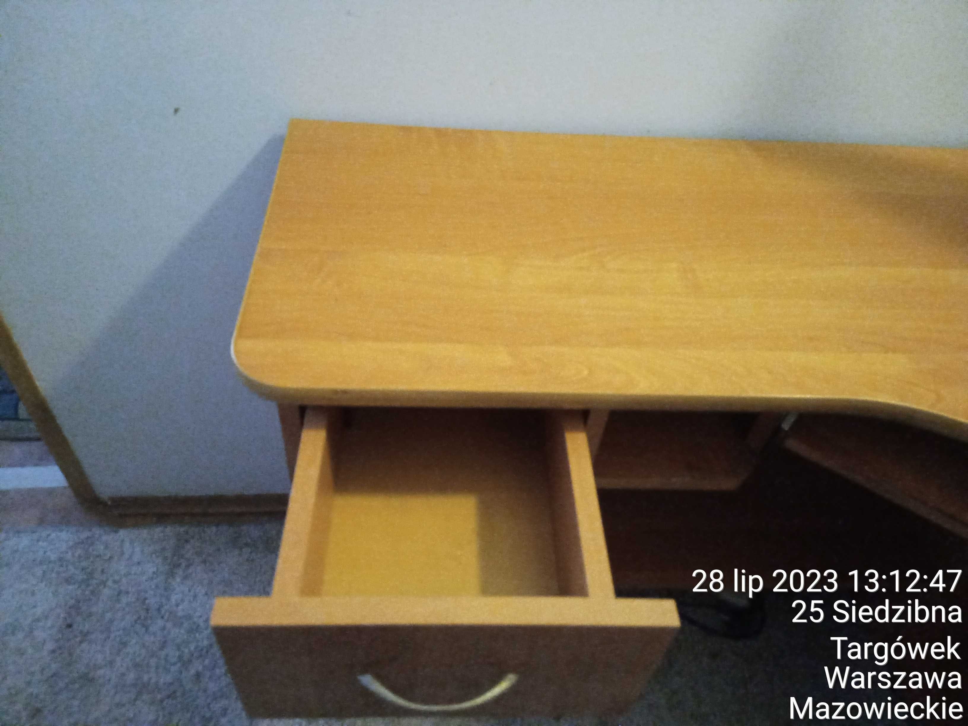 Duże biurko 124x90x77