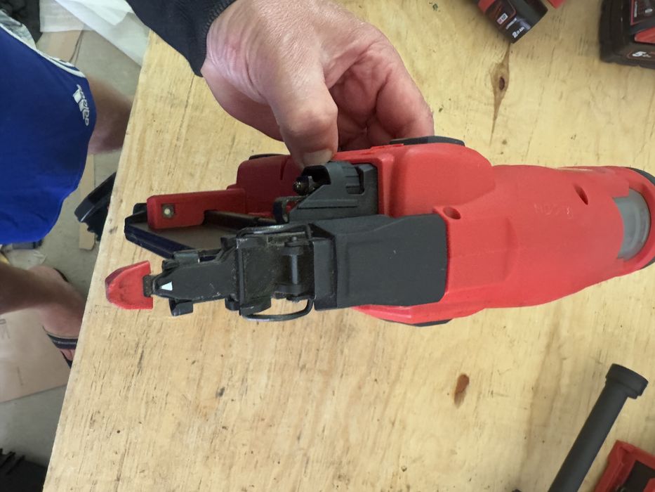 Milwaukee M18 DN18GS Sztyfciarka