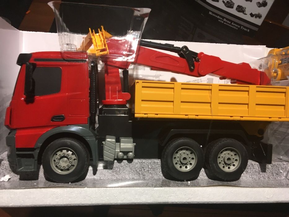 Dźwig Mercedes-Benz Arocs 1:20 2.4GHz RTR (dźwięki i światła, obracane