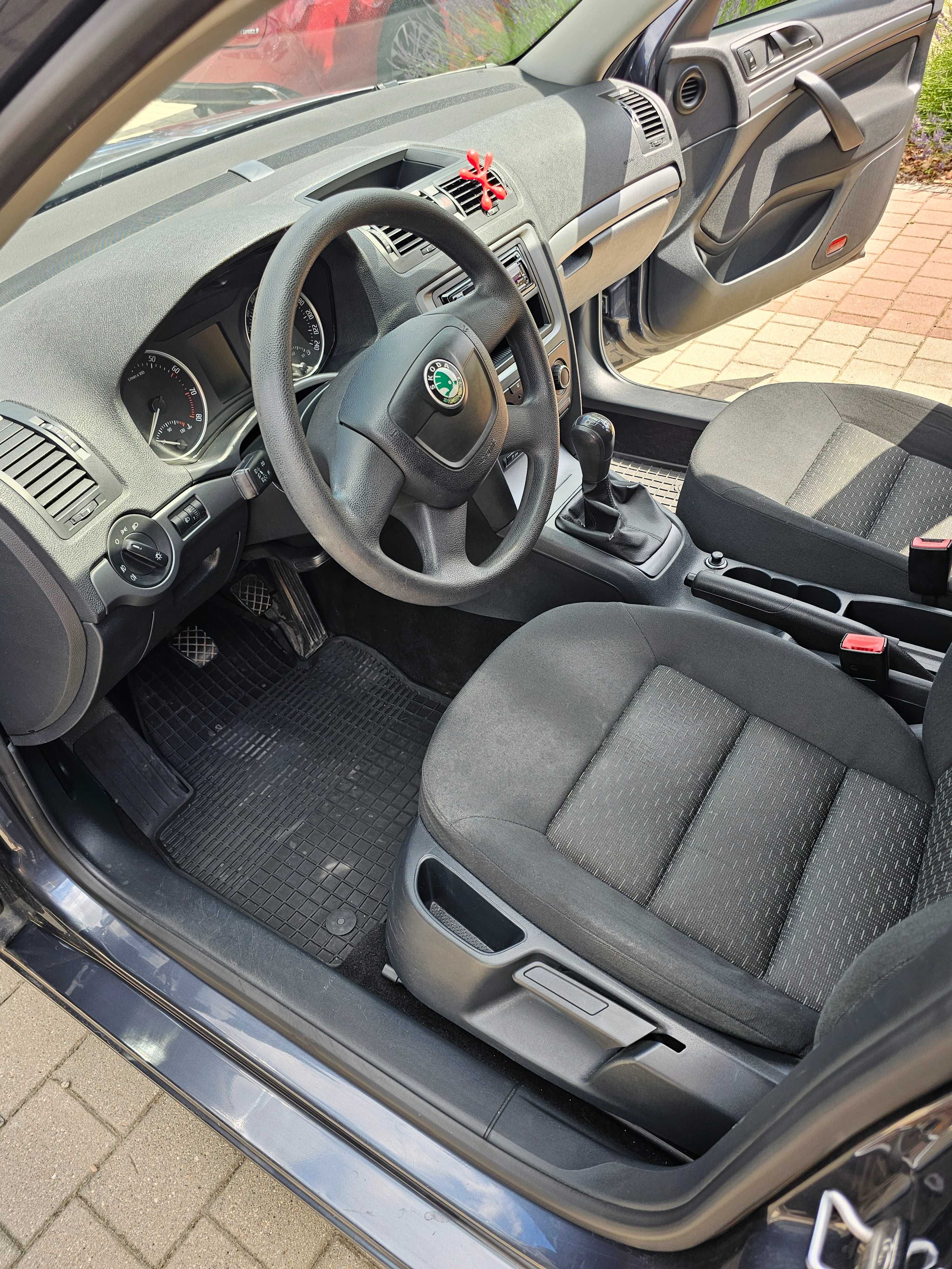Skoda Octavia II 1.4 TSI Hatchback 2011 rok