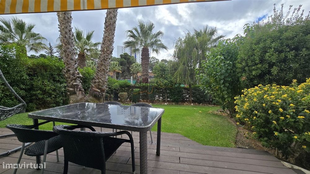 Moradia T4 - Mobilada e Equipada - Lareira - Jardim - Perto da Praia -