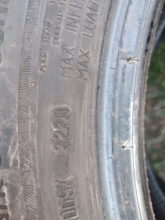 Продам шини UNIROYAL