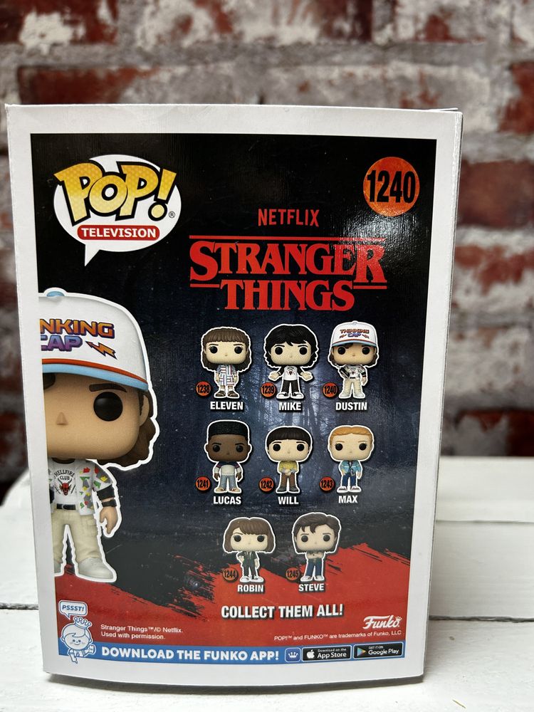 Funko Pop Netflix Stranger Things Dustin 1240 + Pocket Pop Keychain