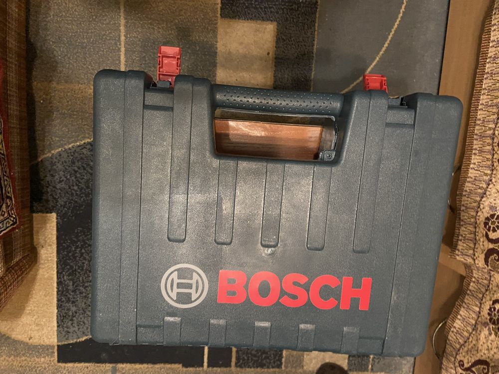 Перфоратор Bosch GBH 2-28 DVH