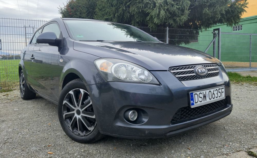 Kia proCeed ** Zadbana ** Benzyna ** Bezwypadkowa