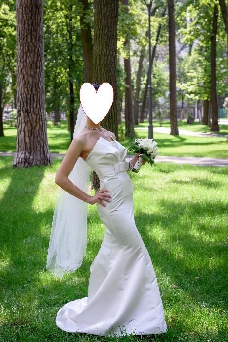 Стильна, легка, зручна весільна сукня.