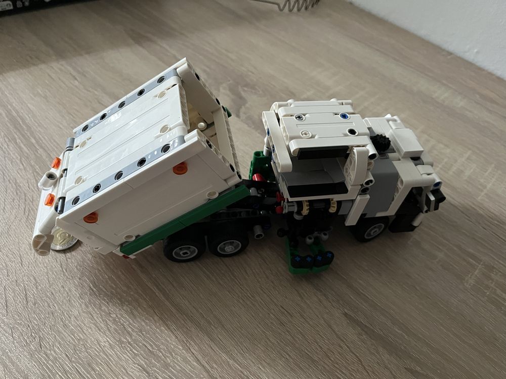 LEGO Technic jak NOWY. 42167 Mack LR + gratisy