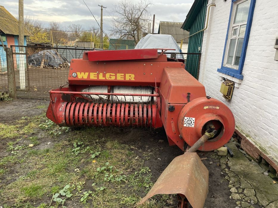 Продається прес-підбирач WELGER