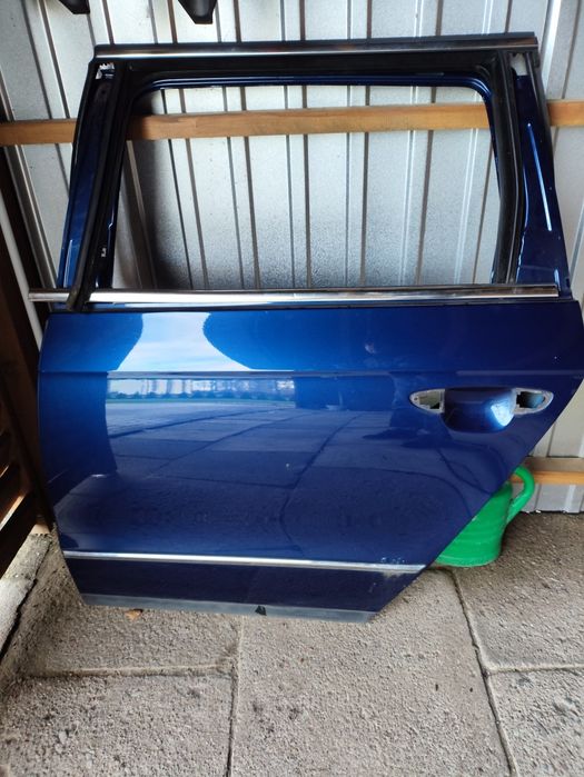 Drzwi  passat b6 kombi lewe tył LDC5Q