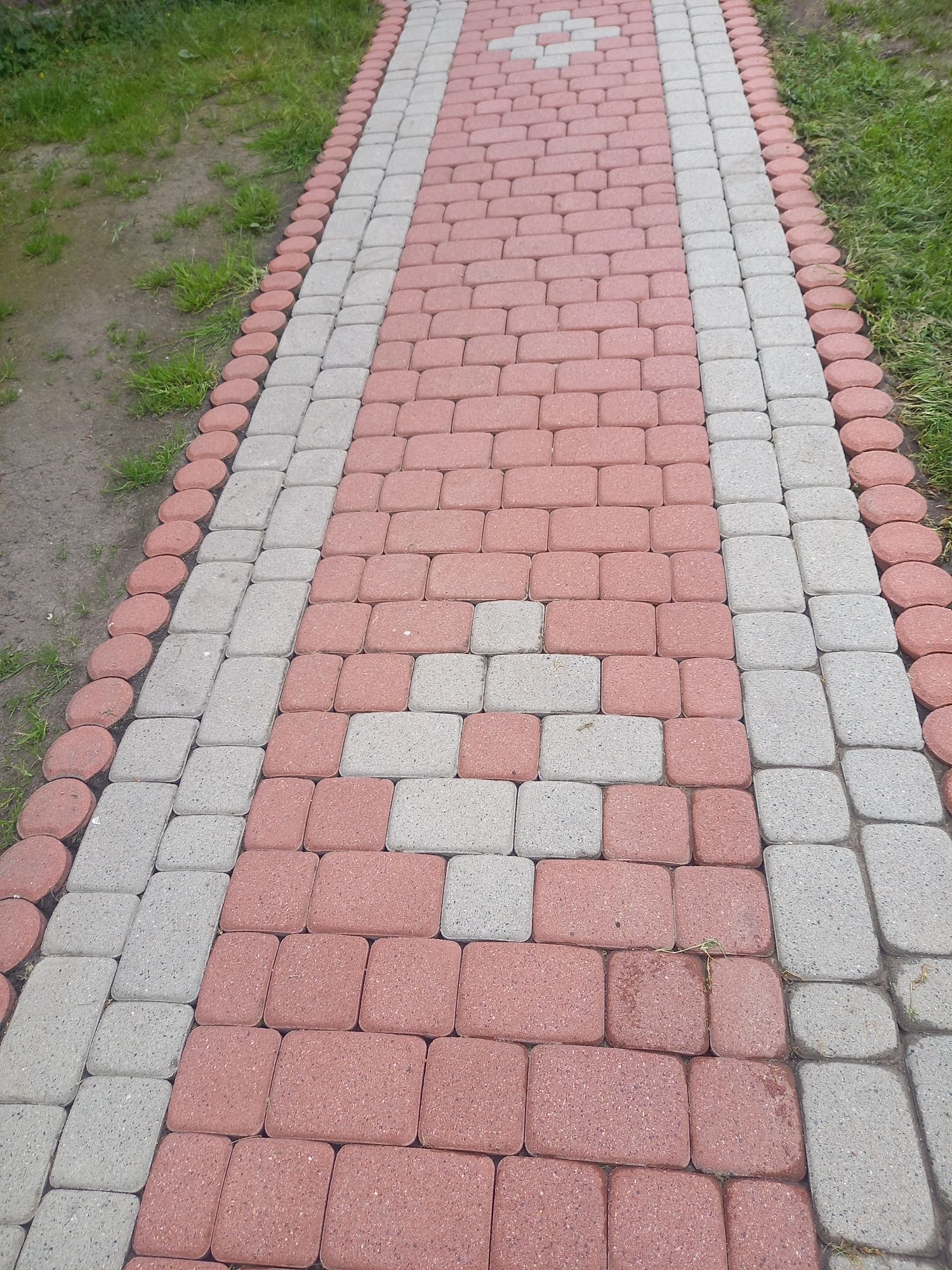 Profesjonalne mycie placów , dachów, bruku