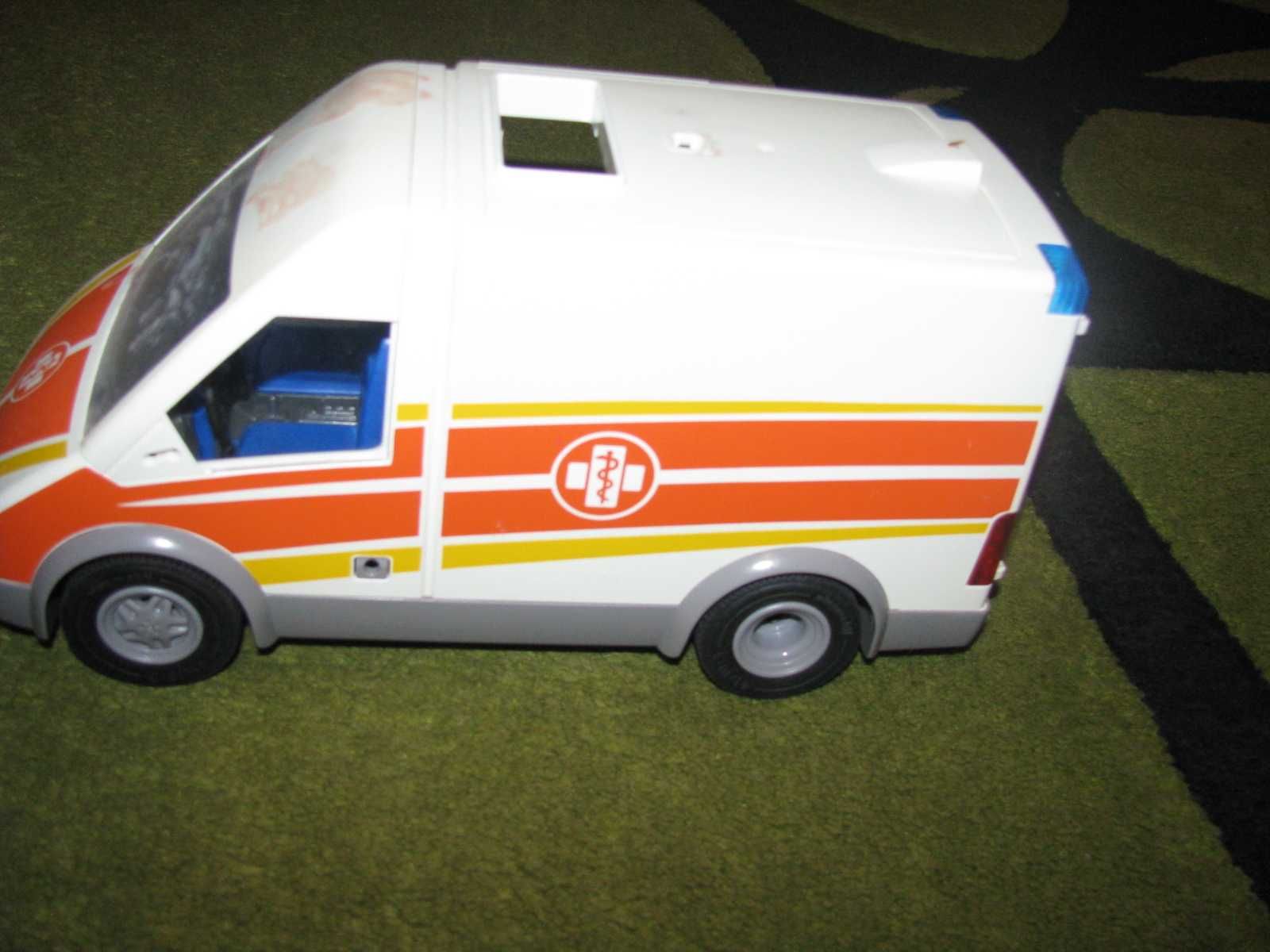 Zabawki playmobil na częsci karteka autko policja szpieg