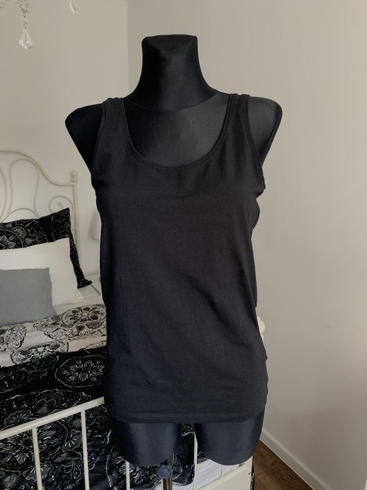 H&M czarny top basic minimalizm szafa kaspułowa L
