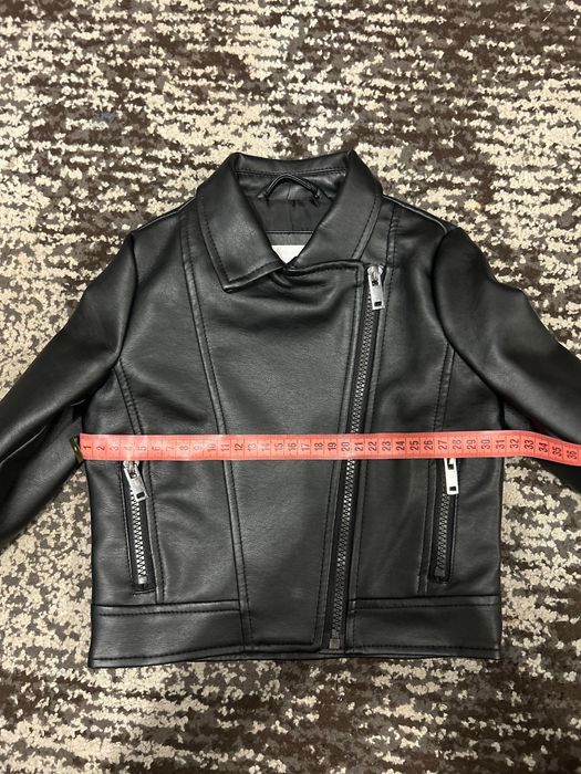 Куртка шкіряна для дівчинки