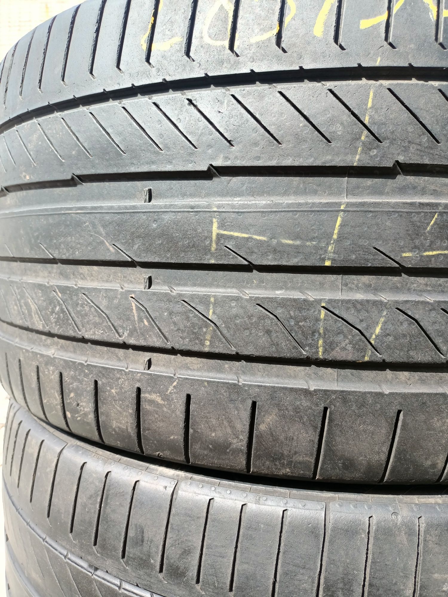 Шини 285/30 R21 Continental резина літо бу