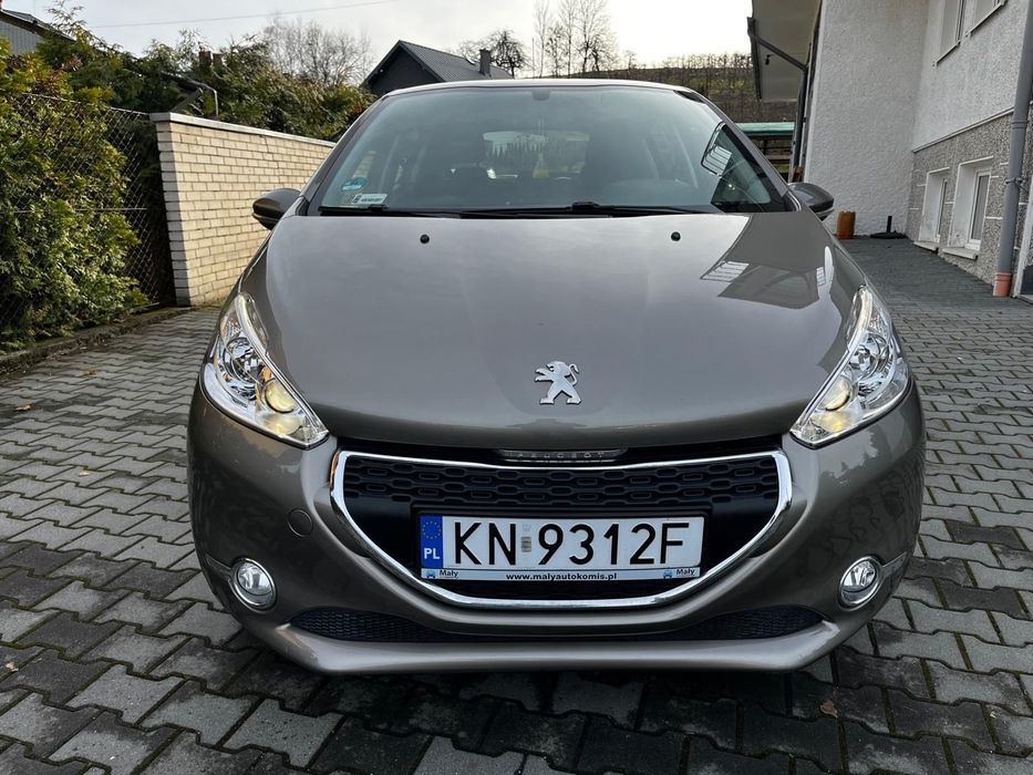 Peugeot 208 Sprzedam Pegota 208 1.4 benzyna