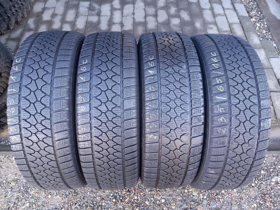 4x Opony Używane Całoroczne 235/65R16C Dayton