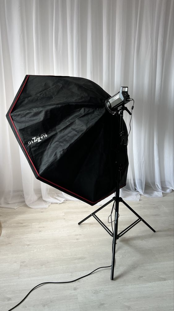 Godox Litemons LA200D, Aputure Blazzeo OctaSoft 150 см, Arsenal-2600