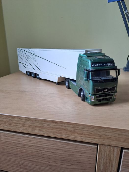 Model Volvo FH 16 1:43