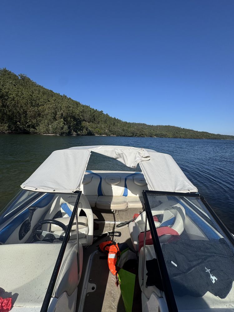 Barco Mariah sx19