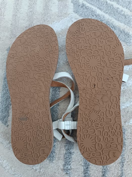 Ugg Australia босоніжки оригінал w7