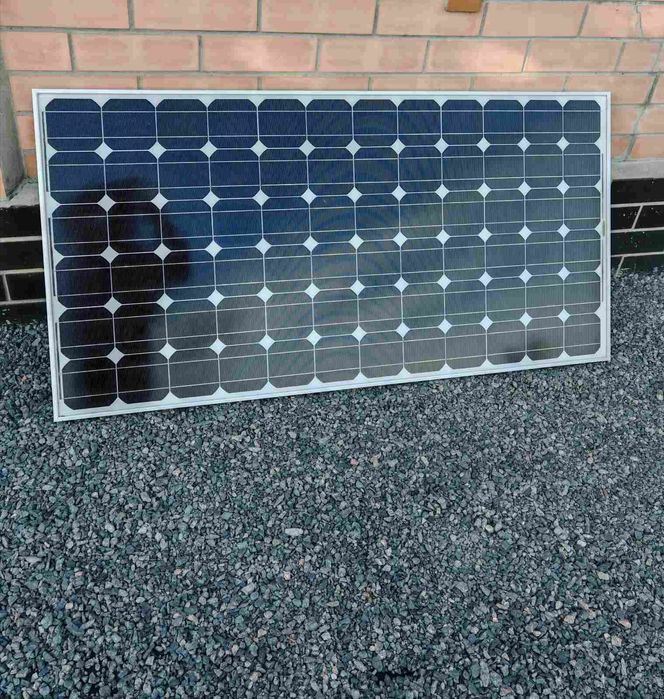 Сонячні панелі 120вт в хорошому стані