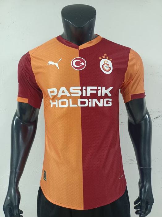 Camisolas de clubes personalizadas