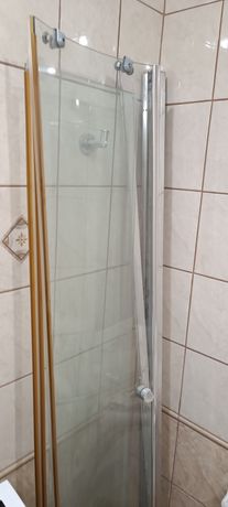 Szyby kabiny prysznicowej