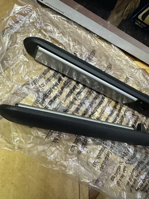 Випрямляч для волосся Rowenta SF 1810