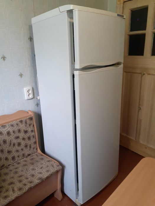 Холодильник Атлант б/у