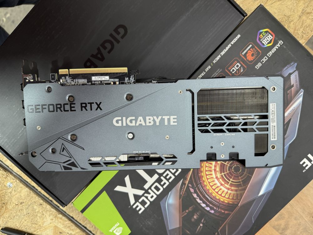 GIGABYTE GeForce RTX 3070 Ti gaming  OC 8G