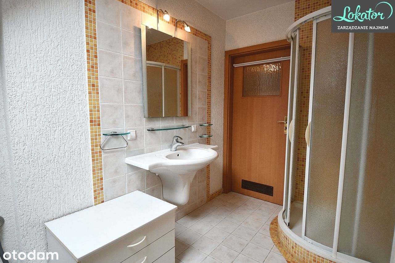 Mieszkanie 2-pokojowe, z balkonem i komórką lokatorską, w centrum