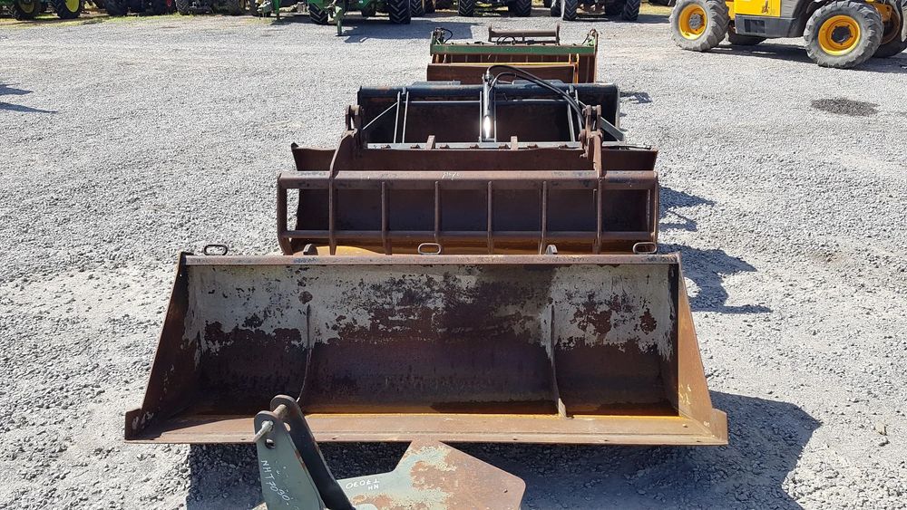 Łyżko-krokodyle traktorowe i ładowarkowe i inne  Łyżko-krokodyle do tura i ładoewrek obciążniki przodki na obciążniki !