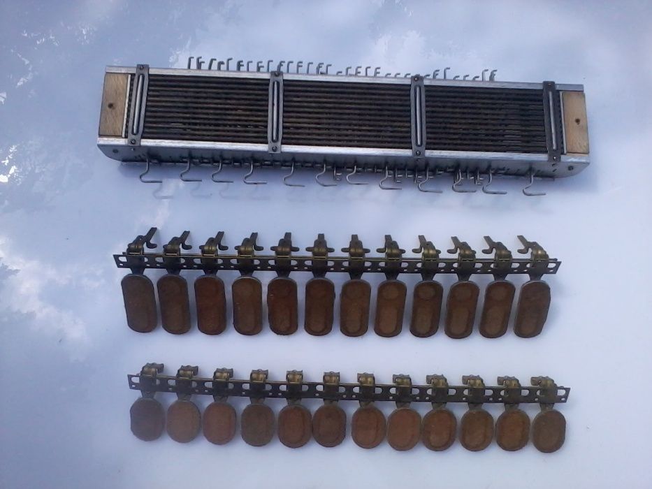 "Вельтмейстер" 3\4 акк-он(Германия)-басовый механизм и клапана,латунь!