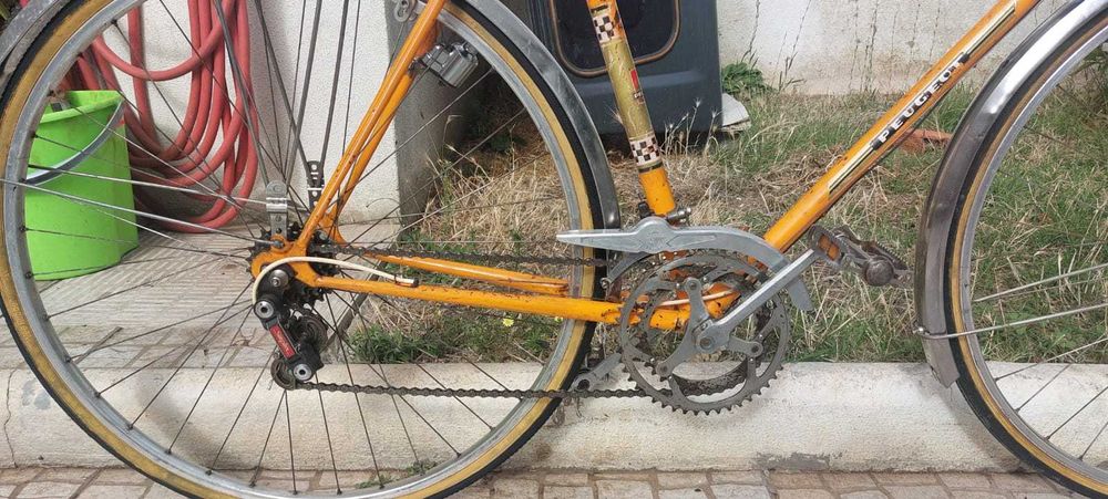 Bicicleta Peugeot randoneur vintage laranja roda 700c 28
Tamanho 56