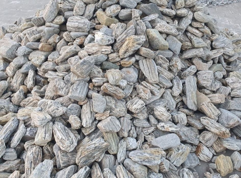 Skład kamienia grysy otoczaki żwiry piasek ziemia Siesławice 193